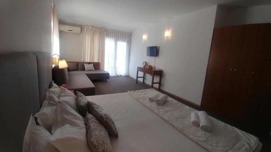 Family Hotel Muses โซโซโปล ภายนอก รูปภาพ