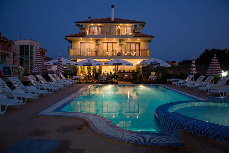 Family Hotel Muses โซโซโปล ภายนอก รูปภาพ